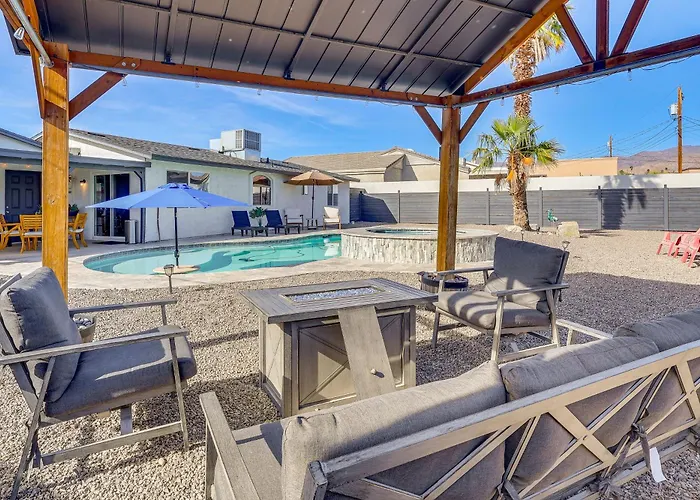 Hébergement de vacances ~ 5 Mi To Havasu: Family W/ Fenced Yard! Lake Havasu City